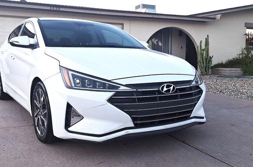 White 2020 Hyundai ELANTRA Limited