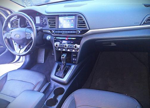 White 2020 Hyundai ELANTRA Limited