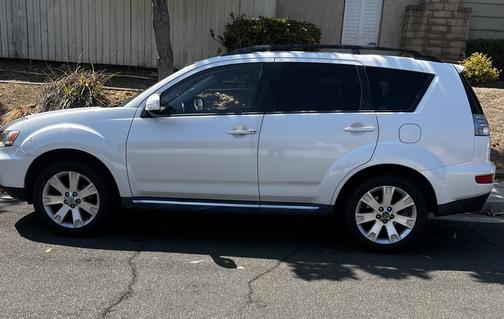 2010 Mitsubishi Outlander SE