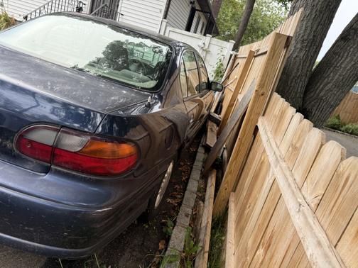 2001 Chevrolet Malibu Base