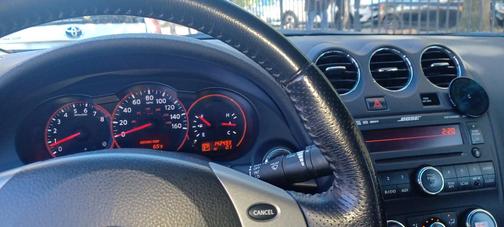 Black 2009 Nissan Altima 3.5 SE