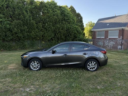 Gray 2017 Mazda Mazda3 Sport