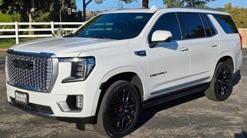 White 2023 GMC Yukon Denali
