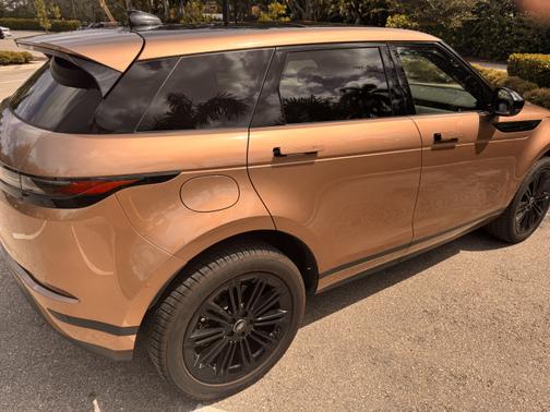 2024 Land Rover Range Rover Evoque Core S