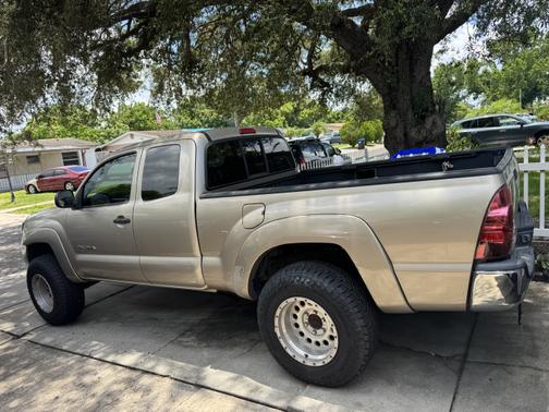 2005 Toyota Tacoma PreRunner Access Cab