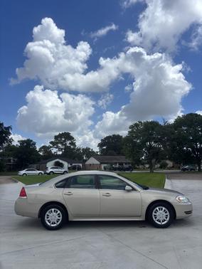 Gold 2009 Chevrolet Impala LS