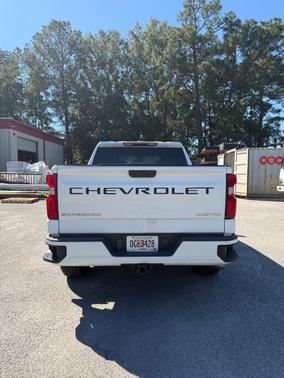 White 2021 Chevrolet Silverado 1500 Custom