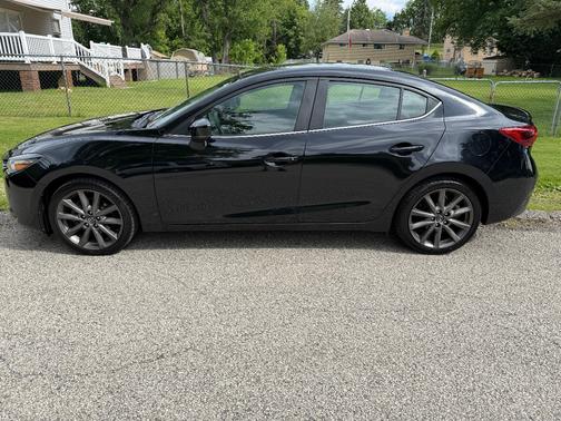 Black 2018 Mazda Mazda3 Grand Touring
