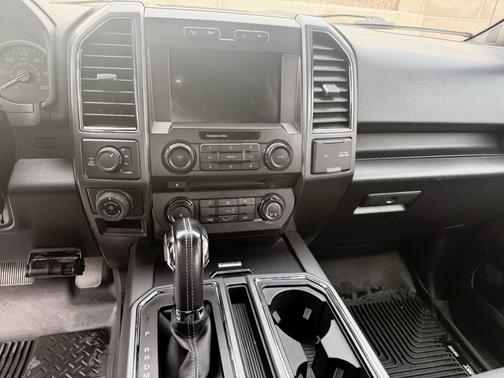 Blue 2018 Ford F-150 XLT