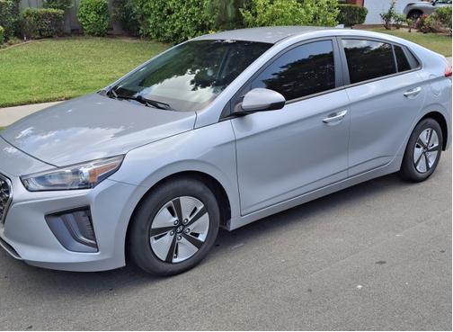 2021 Hyundai IONIQ Hybrid Blue