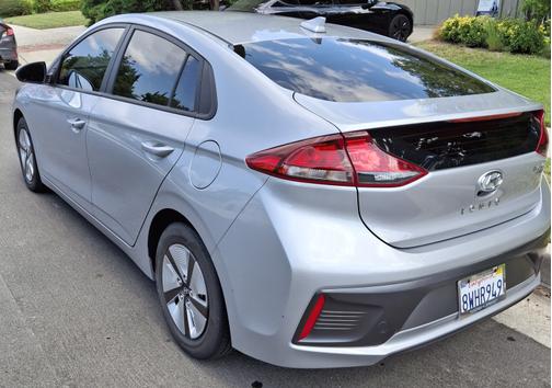 2021 Hyundai IONIQ Hybrid Blue