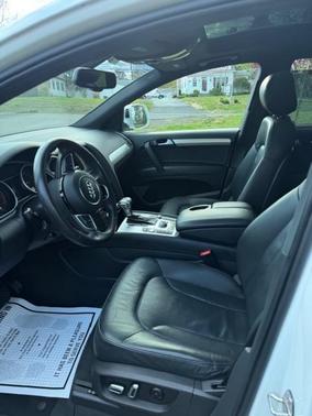 White 2015 Audi Q7 3.0T S line Prestige