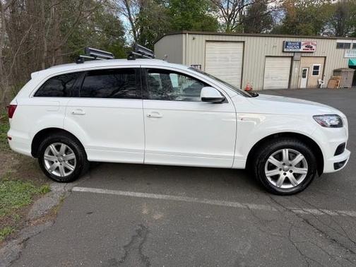 White 2015 Audi Q7 3.0T S line Prestige