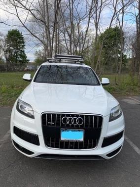 White 2015 Audi Q7 3.0T S line Prestige