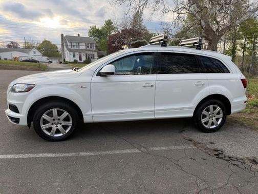 White 2015 Audi Q7 3.0T S line Prestige