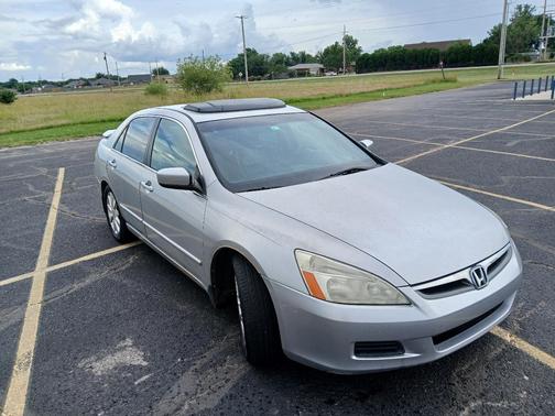 Silver 2007 Honda Accord EX-L