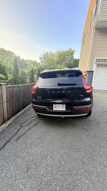 Black 2020 Volvo XC40 T5 Momentum