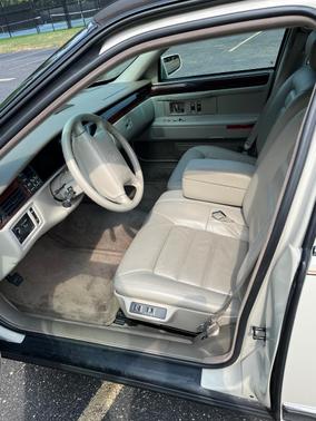 Beige 1996 Cadillac DeVille Base