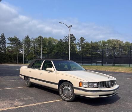Beige 1996 Cadillac DeVille Base