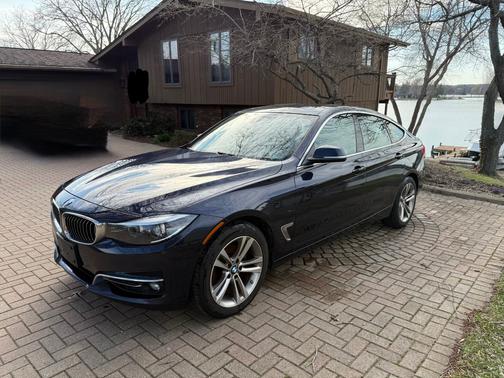 2017 BMW 330 Gran Turismo i xDrive