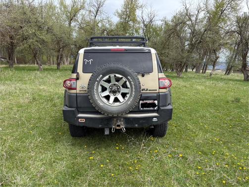 2014 Toyota FJ Cruiser Base