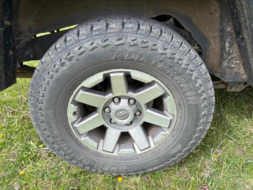 2014 Toyota FJ Cruiser Base