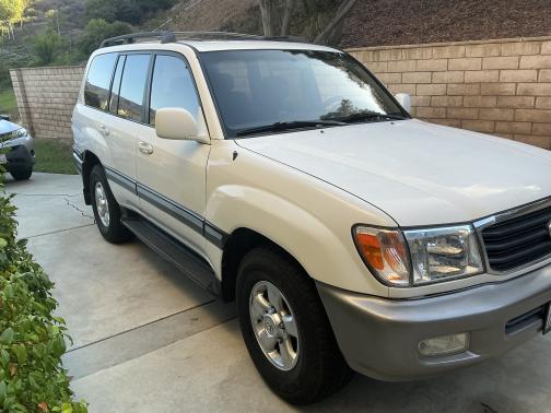 1999 Toyota Land Cruiser Base