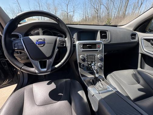 2016 Volvo S60 T5 Premier