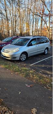 2008 Toyota Sienna LE