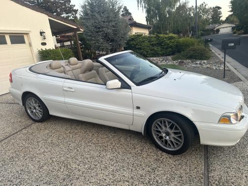 2004 Volvo C70 HT