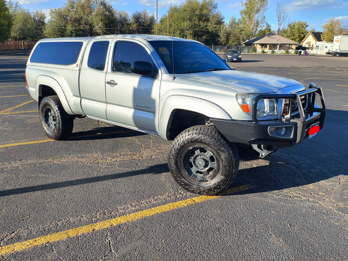 Silver 2005 Toyota Tacoma Access Cab