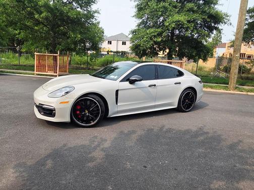 White 2018 Porsche Panamera Panamera Turbo