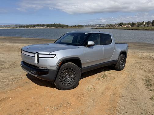 2023 Rivian R1T Adventure Performance Dual-Motor Large Package