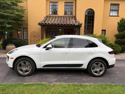 White 2016 Porsche Macan Macan S