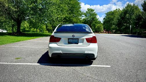 White 2011 BMW 335 i xDrive