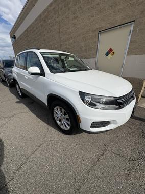 White 2017 Volkswagen Tiguan Limited 2.0T