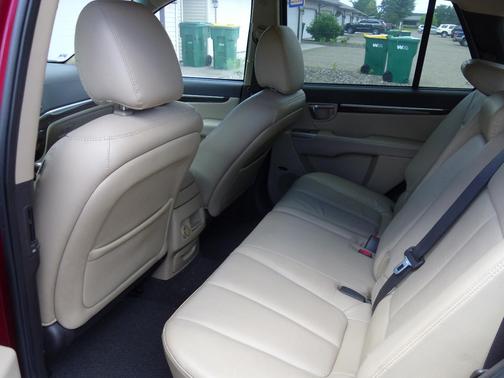 Red 2011 Hyundai SANTA FE Limited