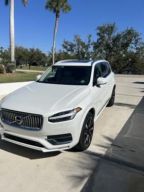 2023 Volvo XC90 B5 Plus 7 Passenger