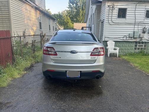 2013 Ford Taurus SHO