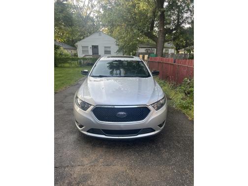 2013 Ford Taurus SHO