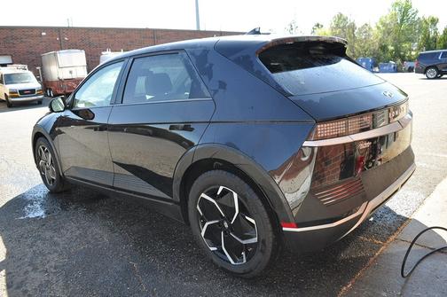 Black 2023 Hyundai IONIQ 5 SEL