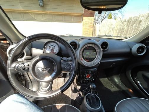 2011 MINI Cooper S Countryman Base