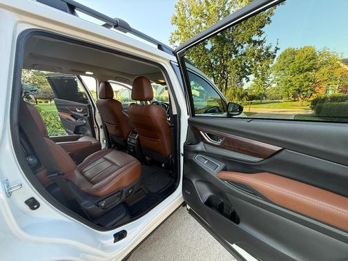 White 2024 Subaru Ascent Touring 7-Passenger