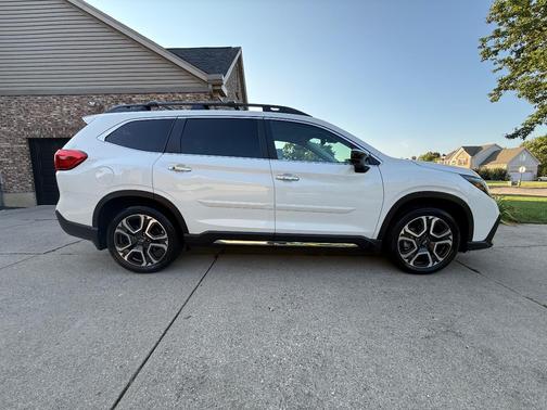 White 2024 Subaru Ascent Touring 7-Passenger