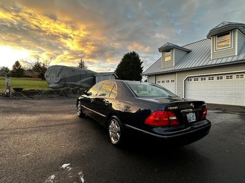 2001 Lexus LS 430 Base