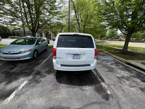 White 2019 Dodge Grand Caravan SE