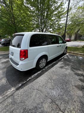 White 2019 Dodge Grand Caravan SE