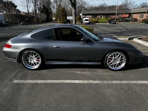 2003 Porsche 911 Carrera 4S