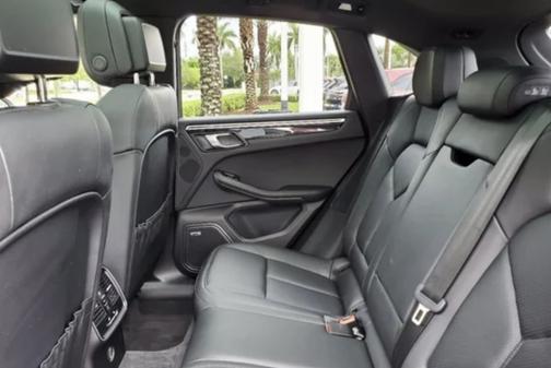 2018 Porsche Macan S