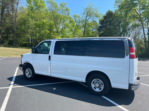 2011 Chevrolet Express 3500 LT